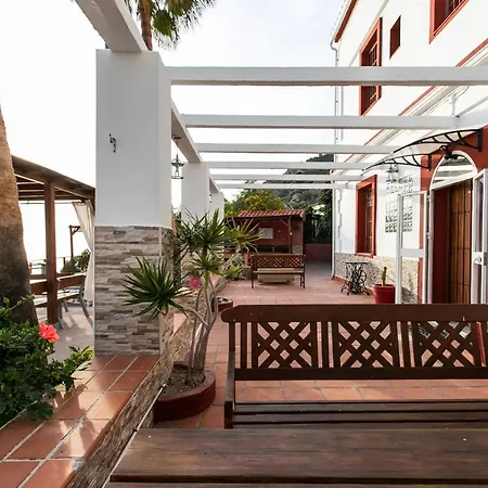 Casa Cuartel El Velero